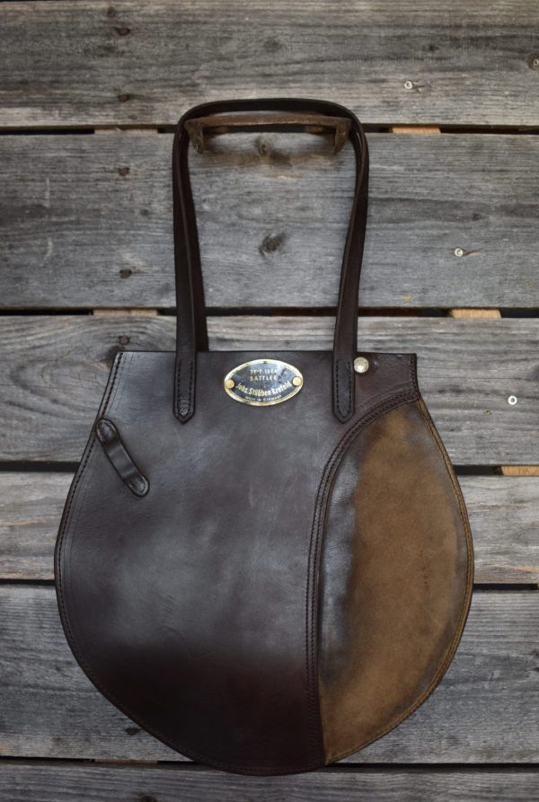 Repurpose-Handtasche  "saddle flap"